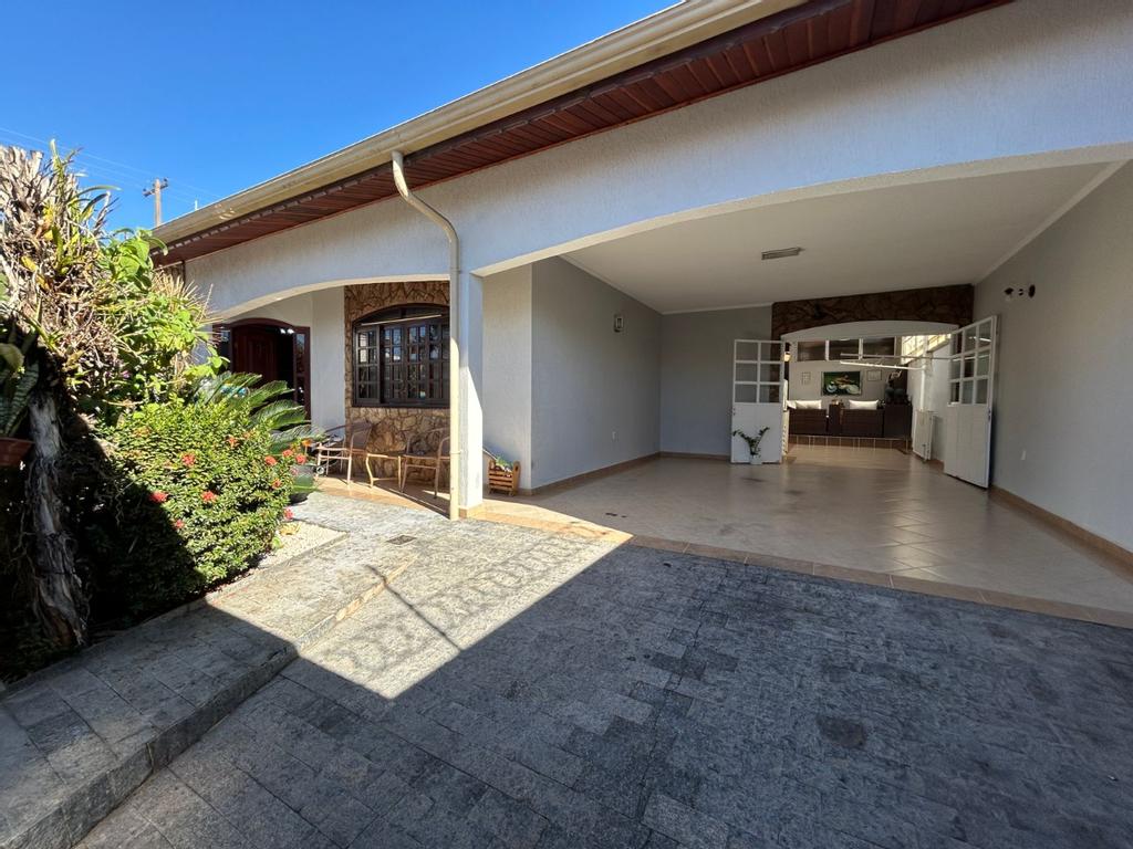 Casa à venda em Jardim Residencial Victorio Lucato, Limeira