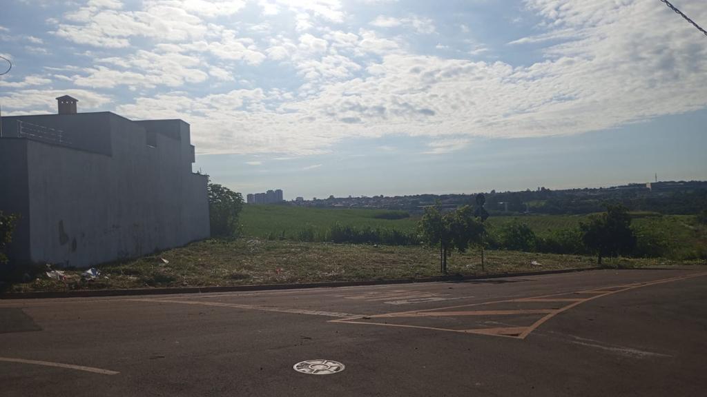 Terreno à venda em Residencial Colinas do Engenho I, Limeira